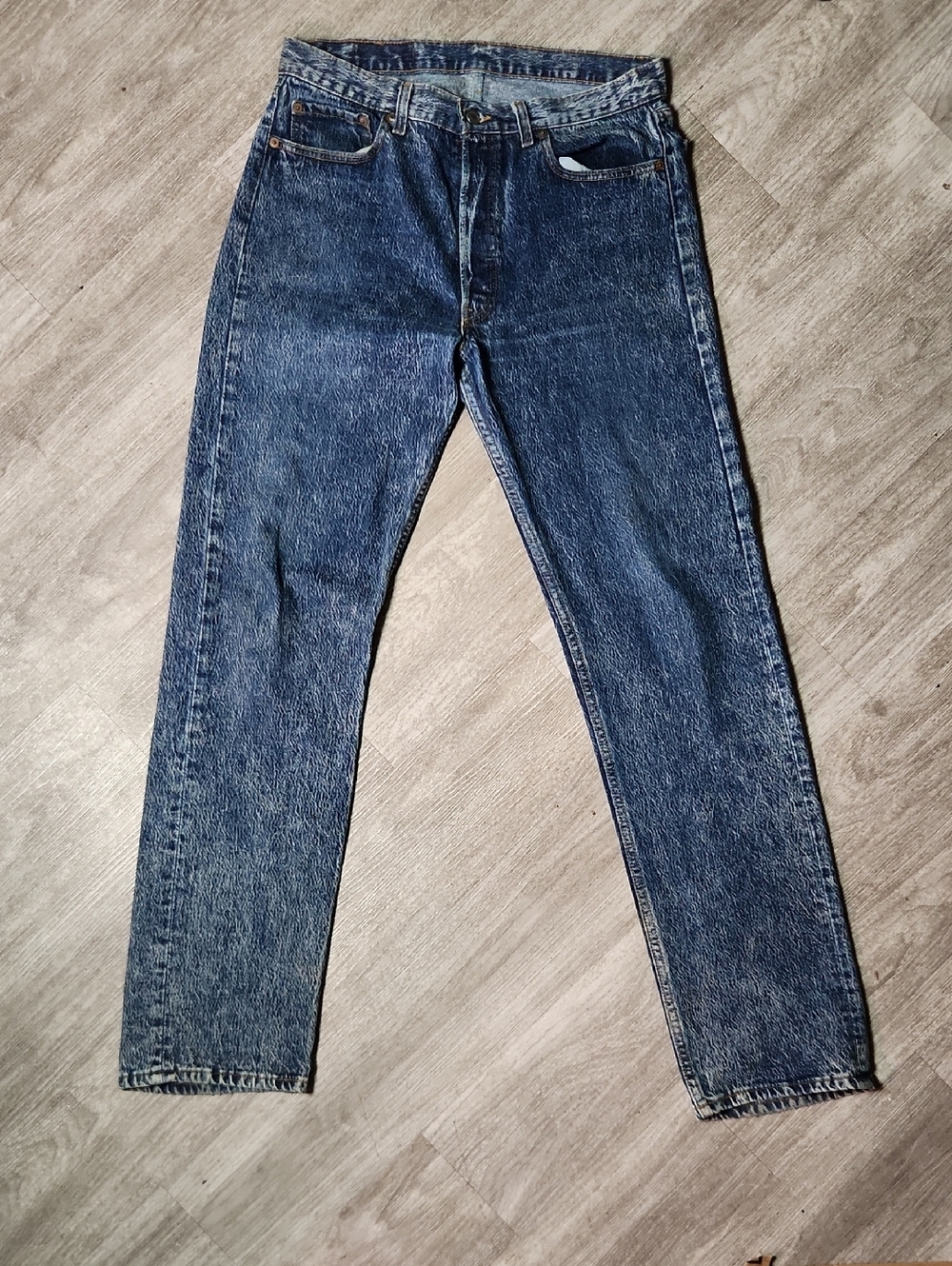 Vintage Acid Wash Levi's Men's Dark Blue Straight Jeans